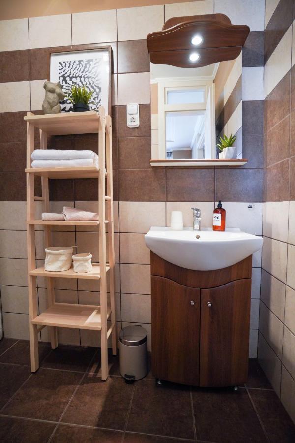 Hygge Home Apartman Eger Extérieur photo